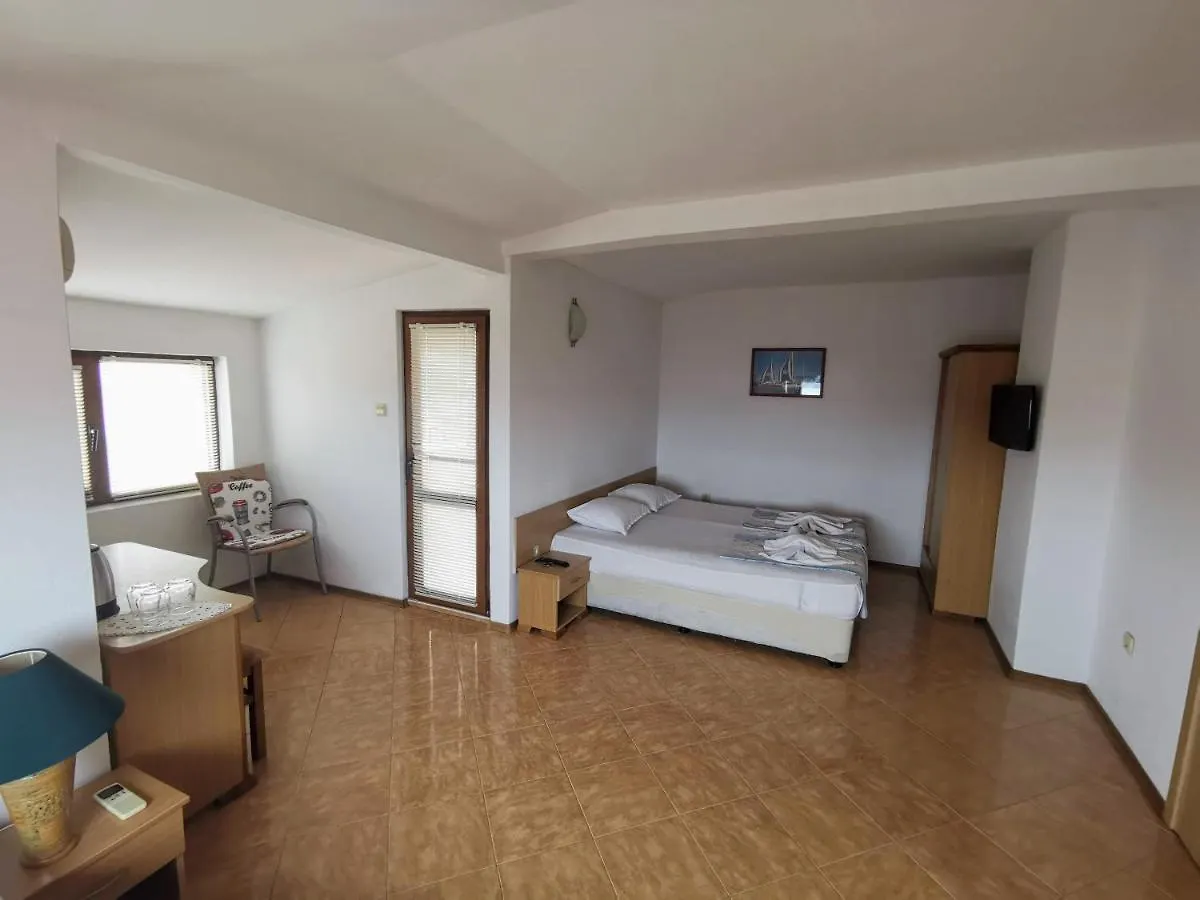 סוזופול Elena Guest House 3*,